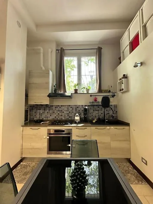 Loft Moderno Con Terrazzo Apartment Milan 0*,  Italy